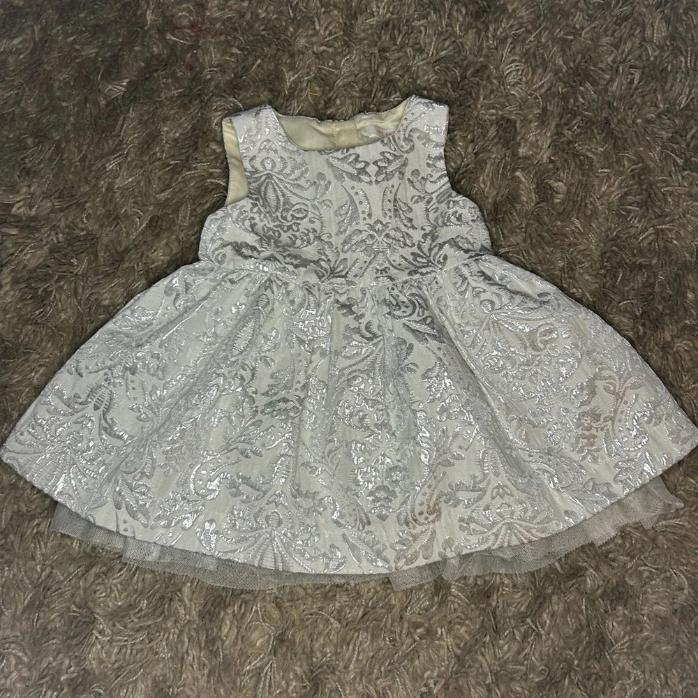 5 FOR $30 joe fresh fresh size 6-12 months